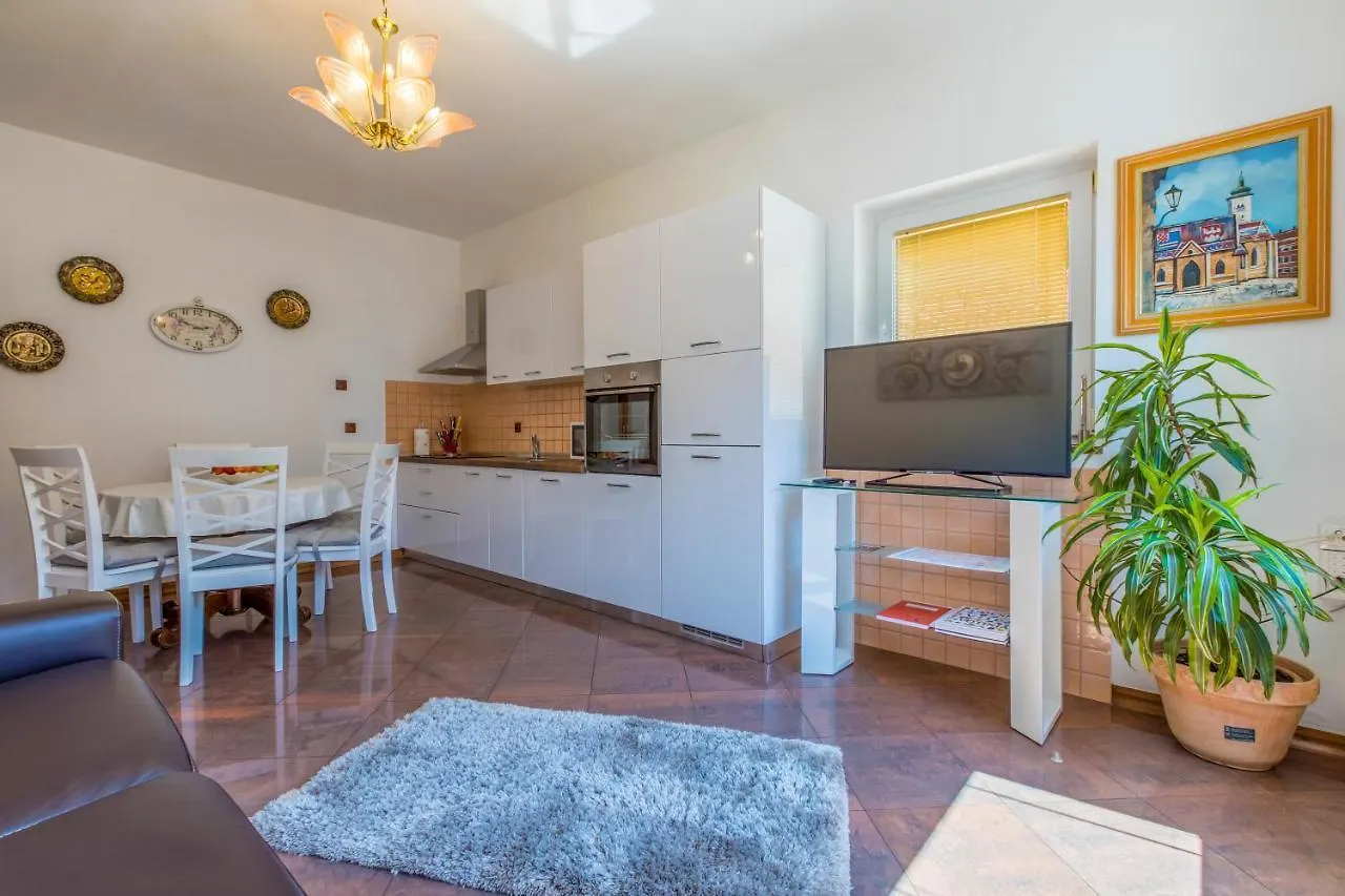 Villa M Crikvenica