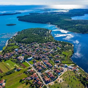 https://mediterranean-dream-pomer.pula-hotels.org