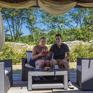 https://apartments-matelici.in-istria.net